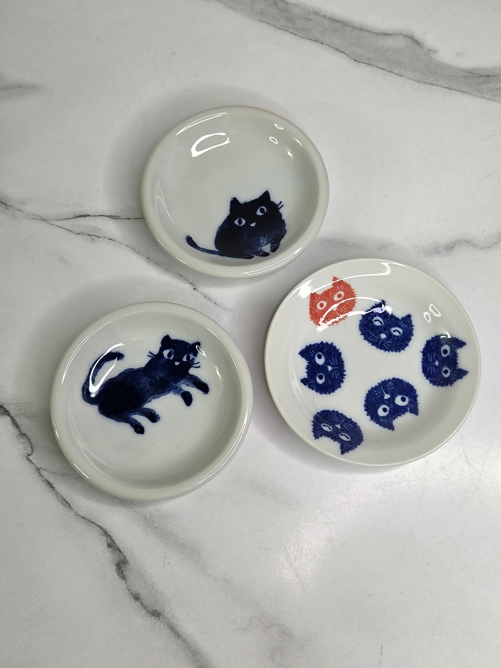 Ceramic Cat Motif Sauce Dishes - White & Blue - 3 Piece Lot 3.75"- 4" - Picture 3 of 15